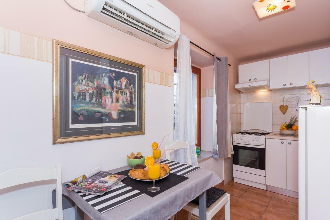 Apartment Antonio Split Buitenkant foto